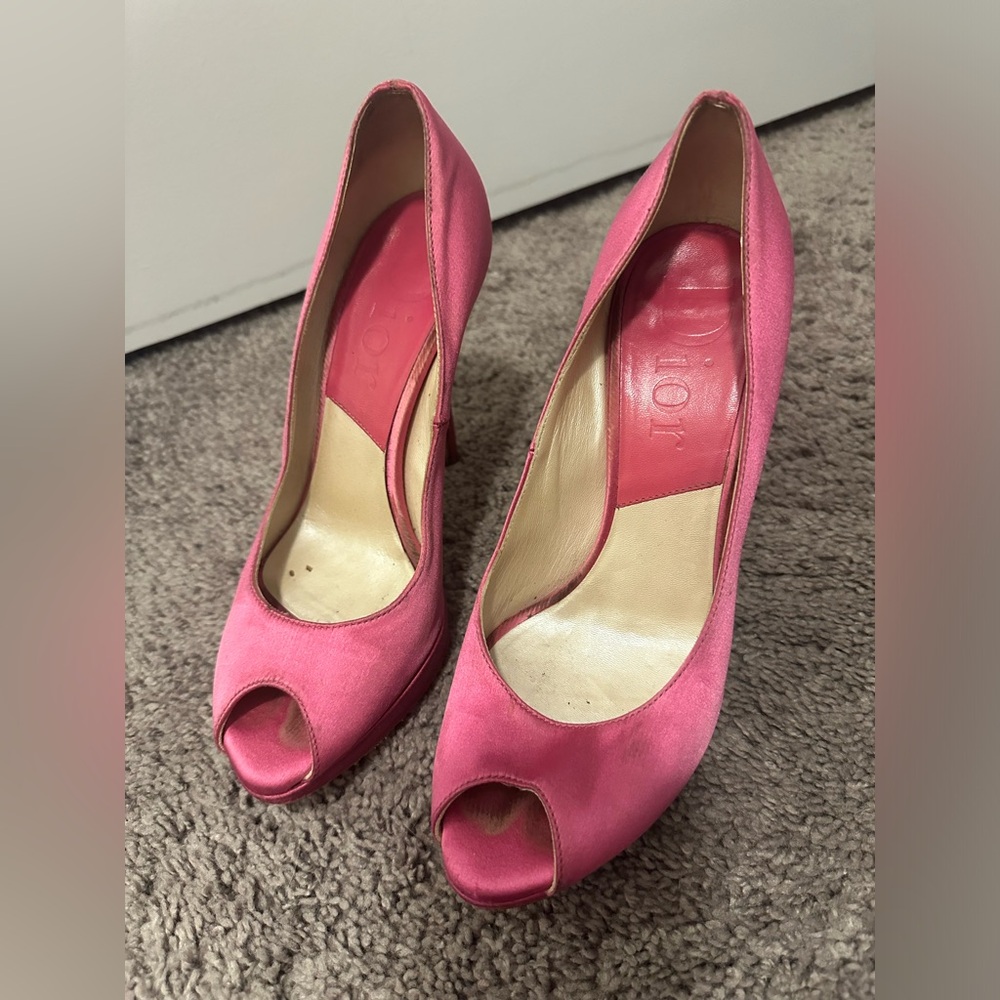 DIOR PINK SATIN HEELS - Picture 3 of 8